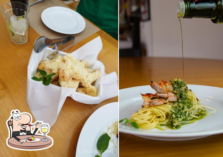Comida em Fuxico