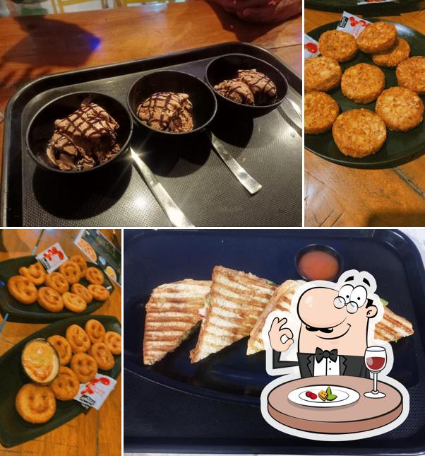 FS Cafe (Food Station Cafe)