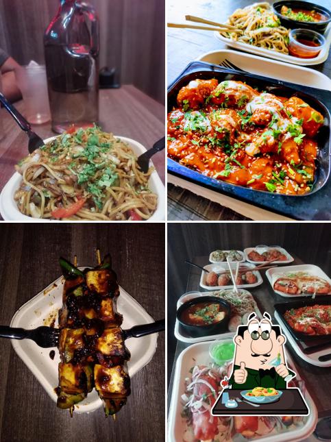 Meals at #Momoz & More