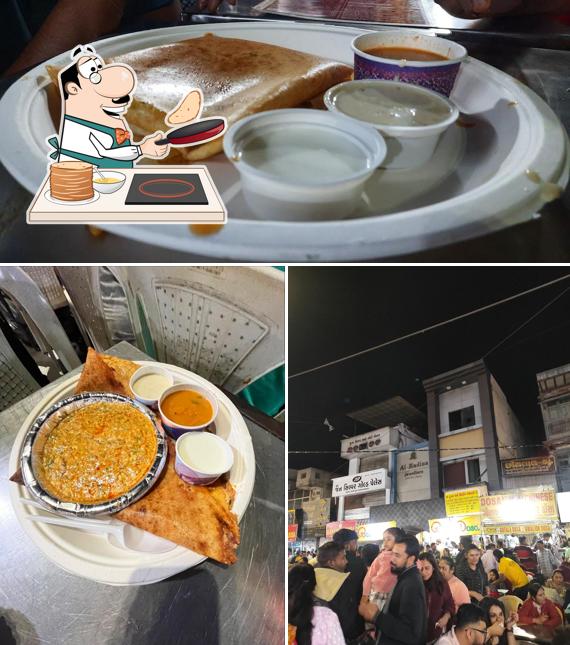 Pancakes at Balan Dosa Manek Chowk