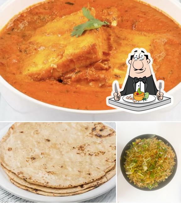 Chicken curry and fried rice at my mehfil