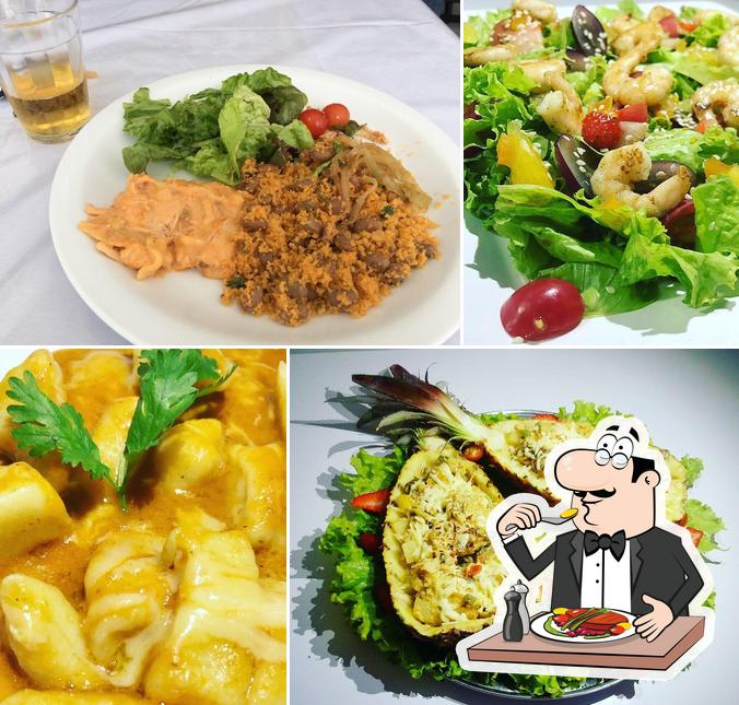 Comida em Restaurante Flor de Croatá