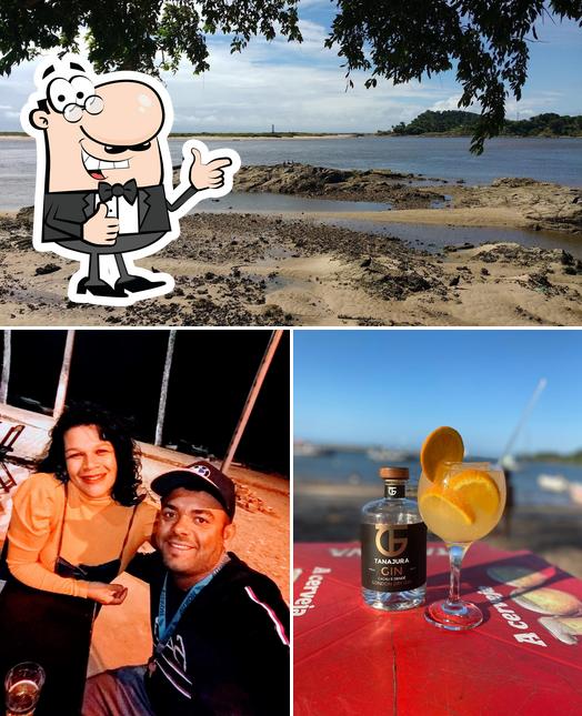 Look at the picture of Buteco do Morcego