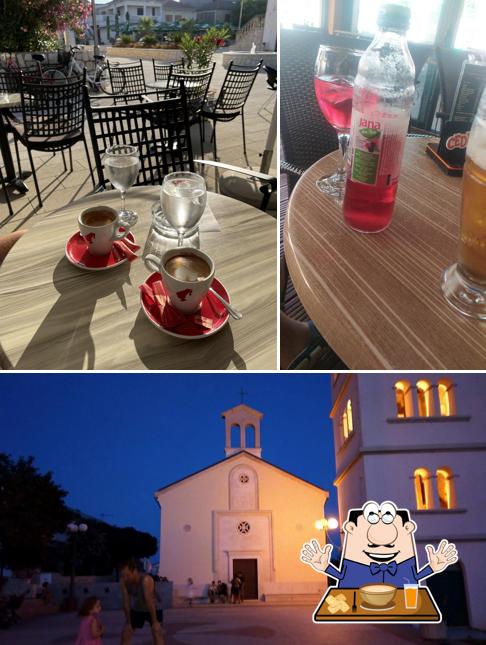 La cibo e esterno del ristorante