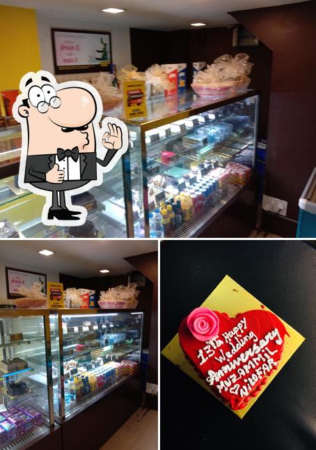 Here's a photo of Dangee Dums Relief Road