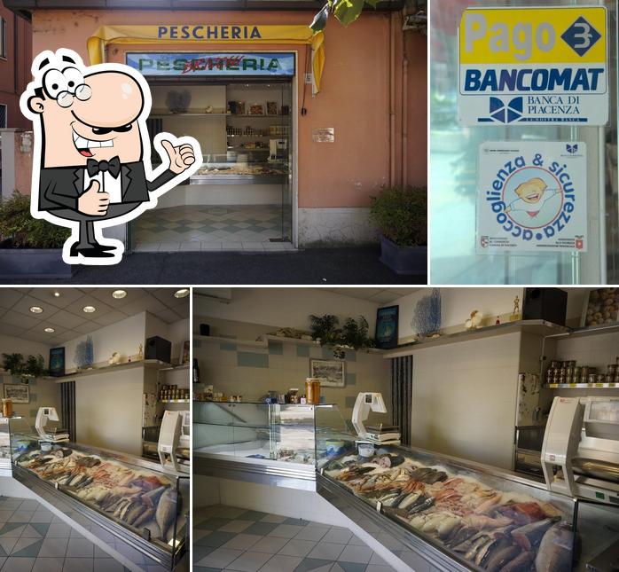 Guarda questa foto di Pescheria Bricchi Sas