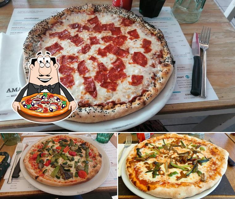 Scegli tra le svariate varianti di pizza