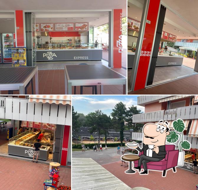 Gli interni di Pizza Express