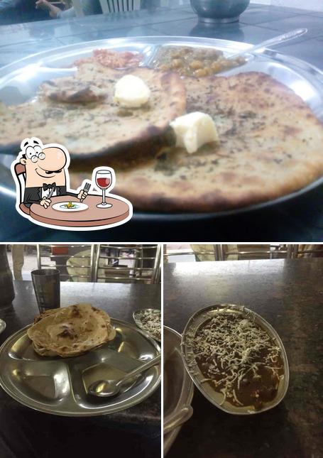 Food at Amarjeet Punjabi Dhaba