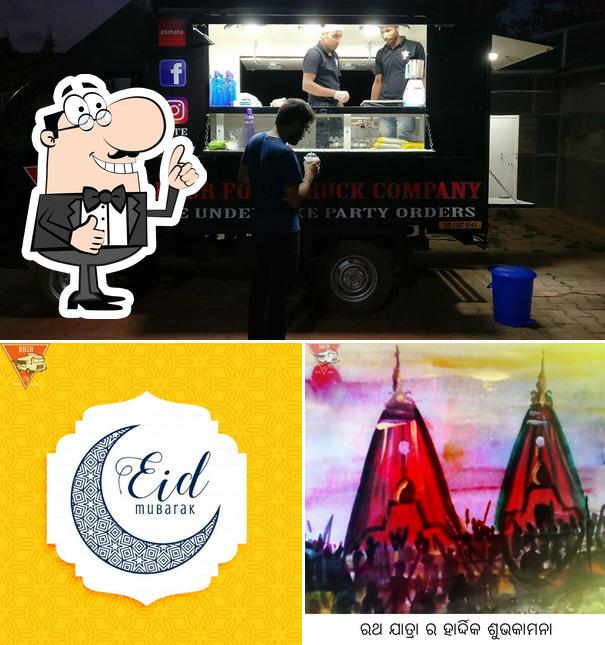 Here's a picture of The BBSR Food Truck Co
