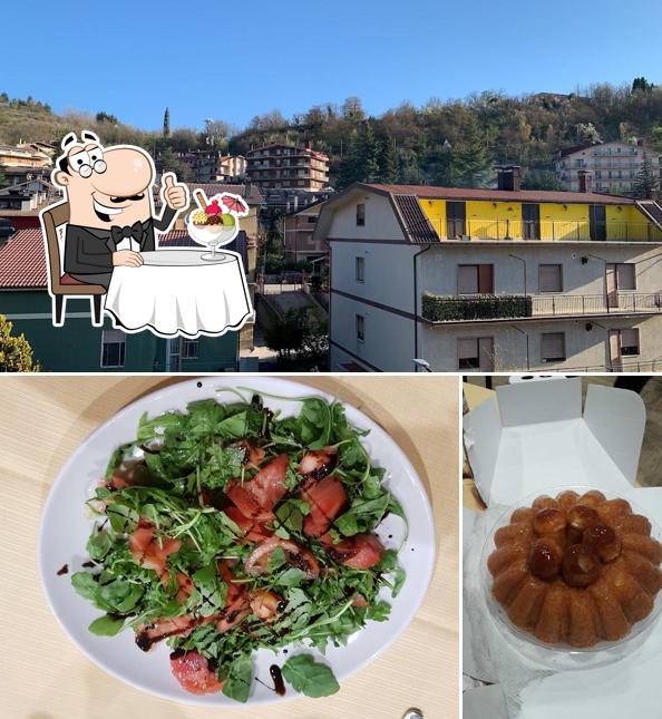Hotel ristorante pizzeria MIRAMONTI serve un'ampia gamma di dolci