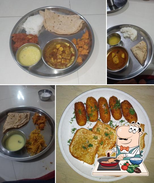 Chicken curry at POOJA MESS & LODGING
