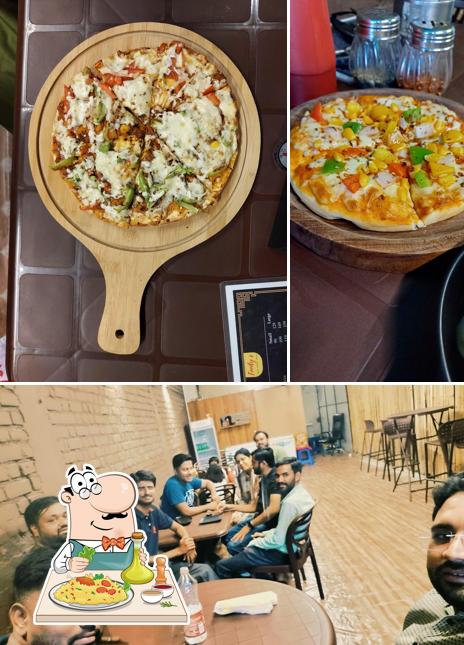 The image of FOODYS FAST FOOD CAFE’s food and interior
