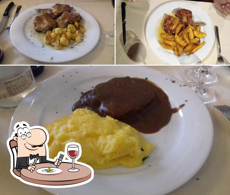 Platti al Ristorante Cascina Antonietta