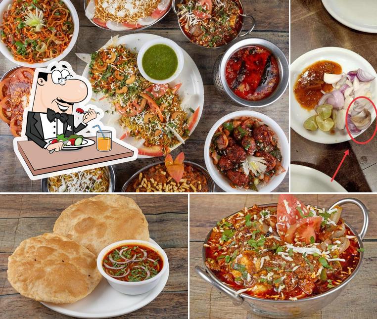 Food at New Vasu Restauran