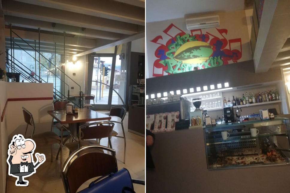 Dai un'occhiata agli interni di Bar Pistakkio