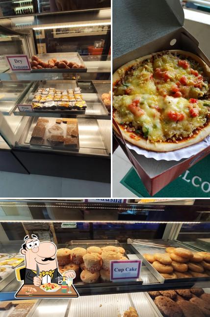 Food at Greatest Bakery