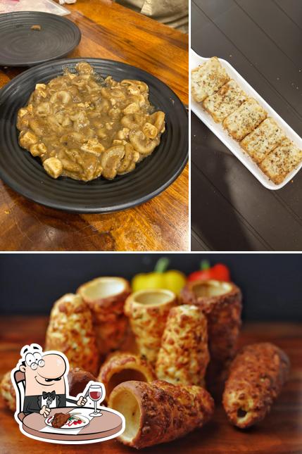 Order meat meals at Kurtosshhh - Anand