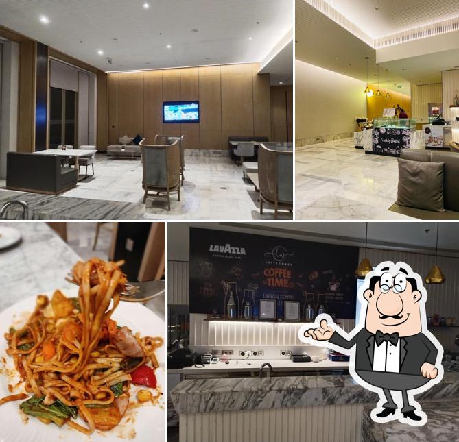 The interior of Latte at Work - Courtyard by Marriott SBR