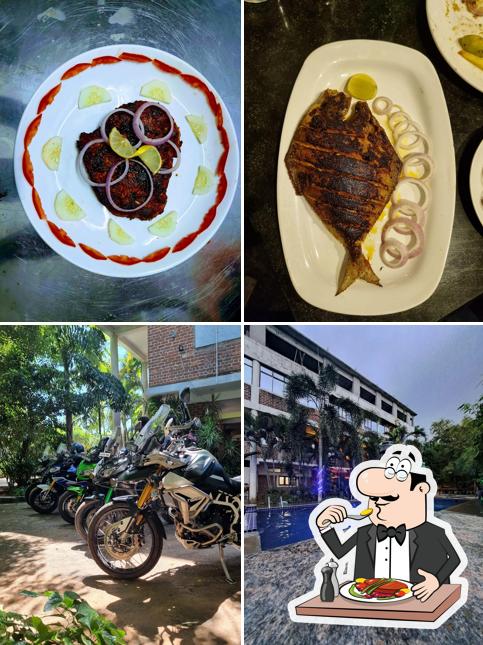 Food at Le Bay Beach Resort