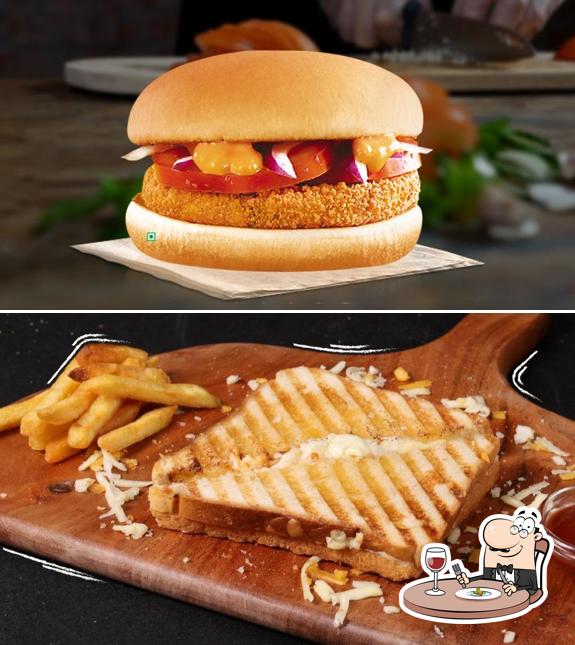 Food at Pizza Dot