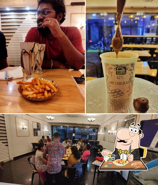 The picture of Retreat Cafe (ರಿಟ್ರೀಟ್ ಕೆಫೆ)’s food and interior