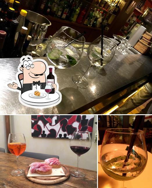 È gradevole bersi un bicchiere di vino a Al Vecjo Batiram