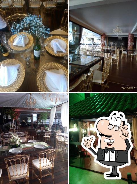 Veja imagens do interior do Bistro le Monde