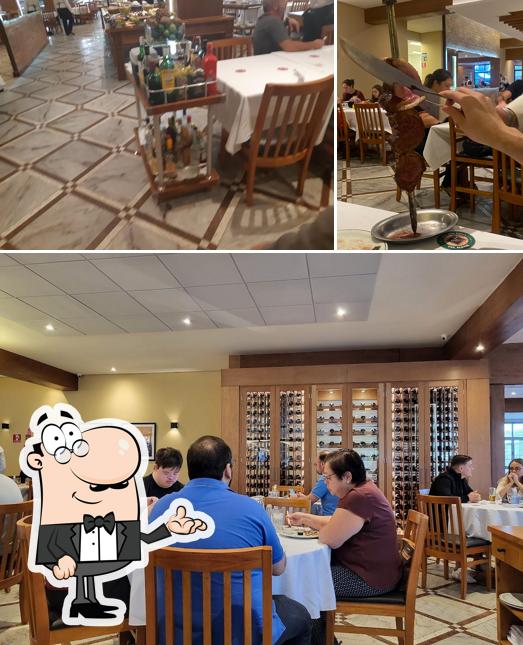 O interior do Churrascaria Estância São José dos Campos