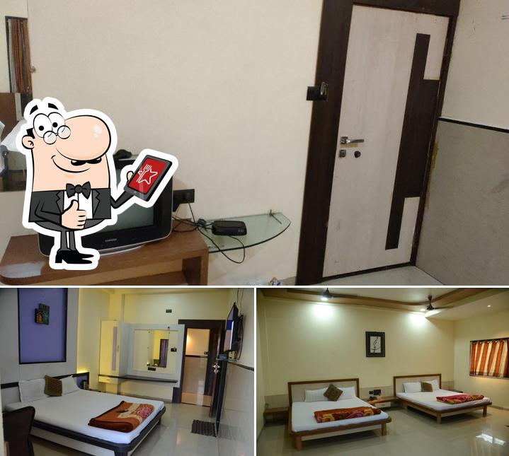 Hotel Gulmohar Pure Veg Nandurbar picture