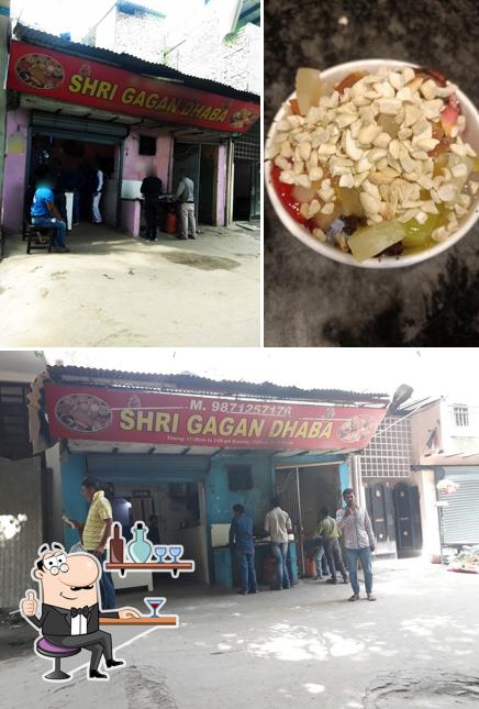 The interior of Shri Gagan Dhaba