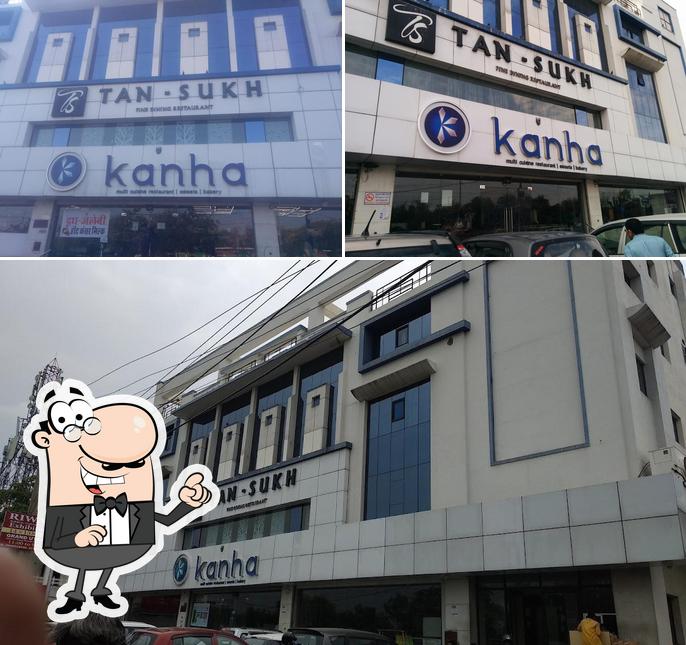 The exterior of Tan - Sukh