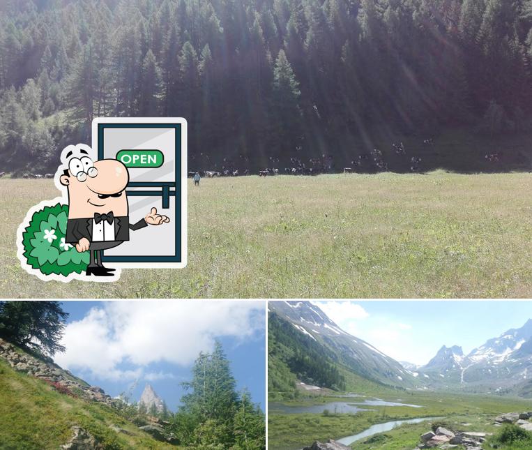 La parte esterna è una caratteristica importante di Bar Roger & Richard Pramotton