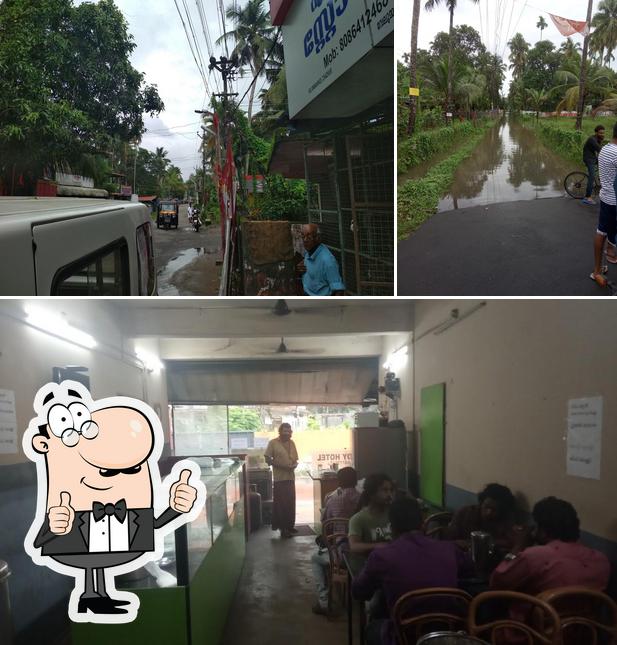 Here's a picture of Ambadi hotel, അമ്പാടി ഹോട്ടൽ