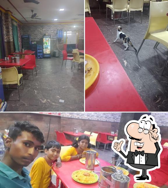 Check out how Kokkarakko Biryani & Fast Food looks inside