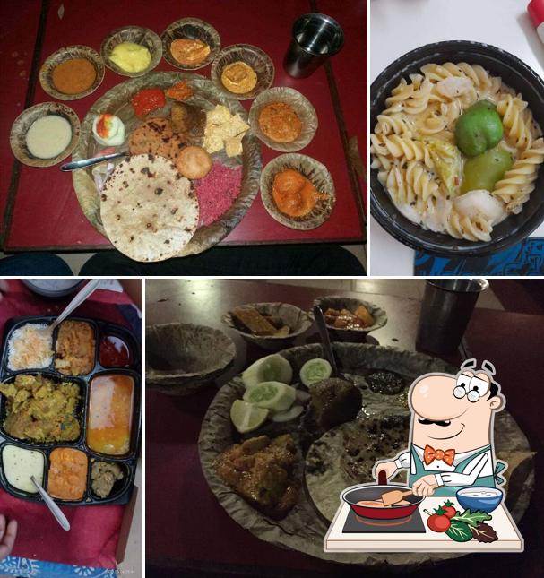 Chicken curry at Nakhrali Dhani