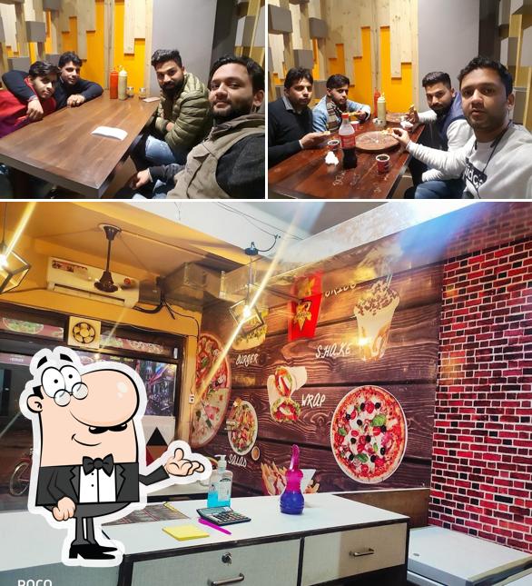 Check out how Pizza seven looks inside