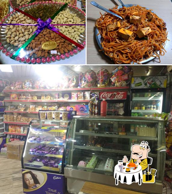 Meals at Ahuja Bakers