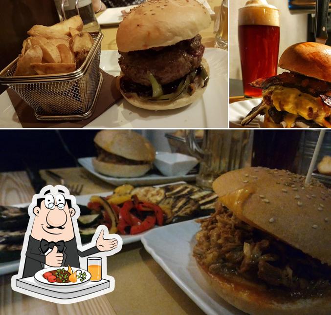 Panino con maiale stirato al Beerstrò