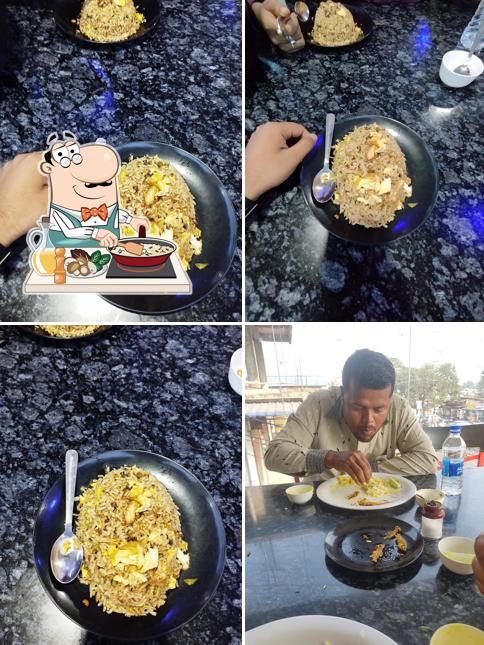 Fried rice at Dorikona । ডঁৰিকনা
