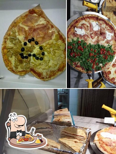 Ordina tra le svariate varianti di pizza