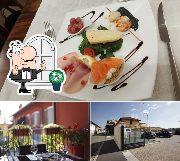 La esterno e cibo del ristorante