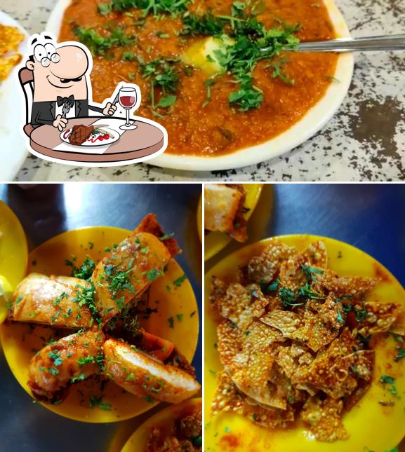Try out meat meals at MAMAJI PAV BHAJI