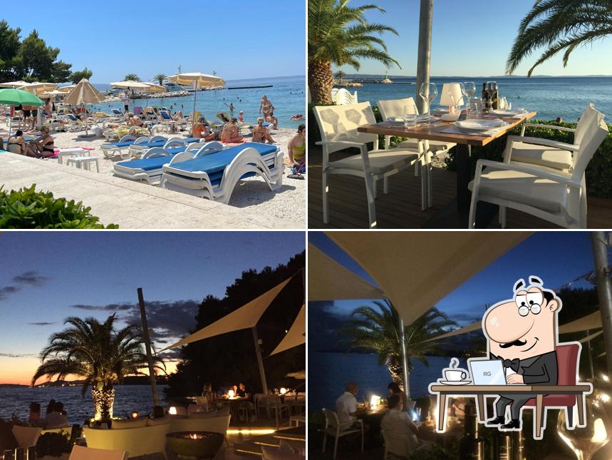 Gli interni di 7 Palms Restaurant