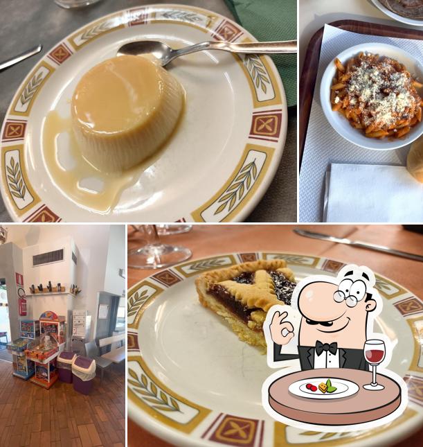 Cibo al Bar Tavola Calda Bucaneve