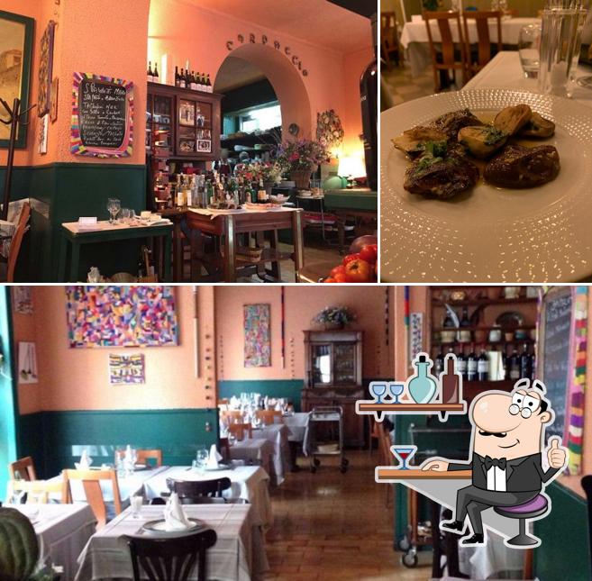 La interni e bancone da bar del ristorante