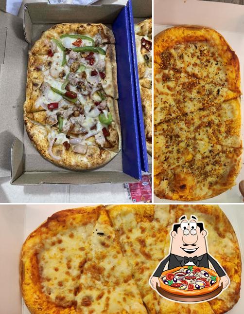 Pick pizza at GOPIZZA
