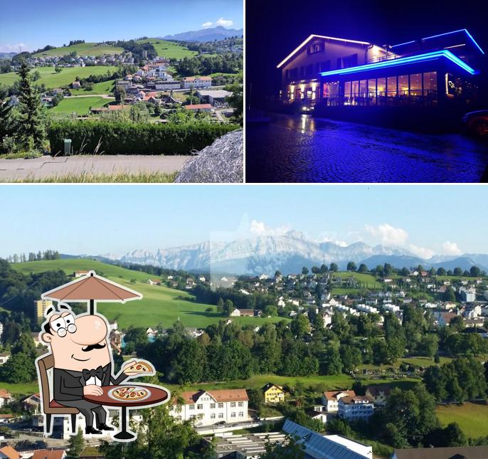 Goditi la vista dagli esterni di Restaurant Rüti