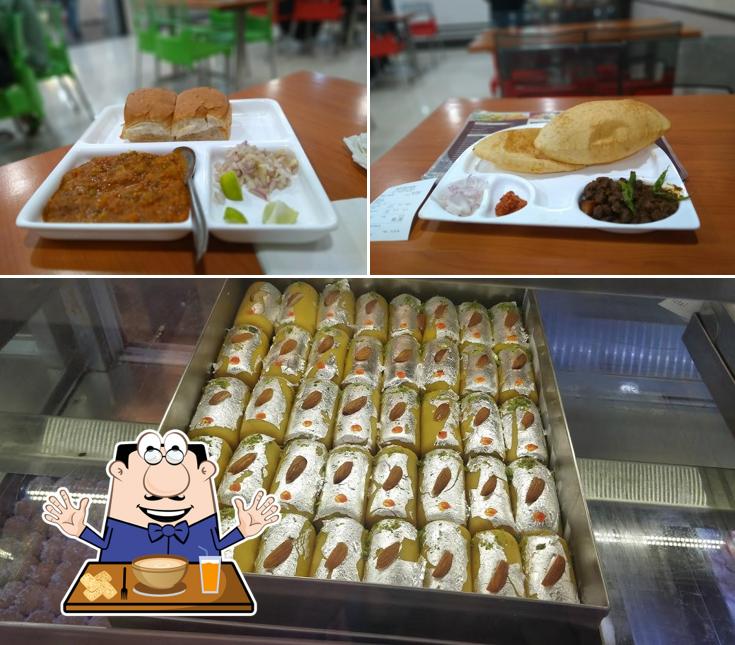Meals at Sharma Chaat Chaupaty