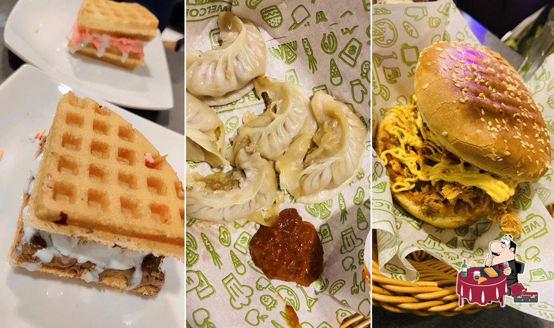 Waffles at FROZEN CREAM